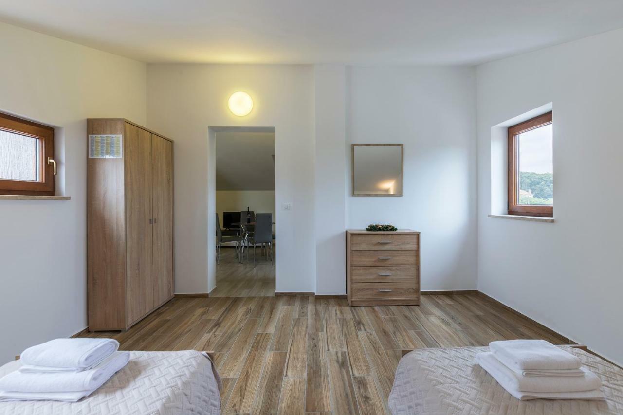 Apartmani Suzi Pula Exteriér fotografie