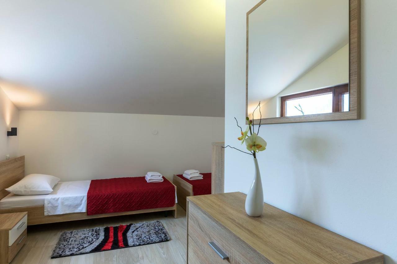 Apartmani Suzi Pula Exteriér fotografie
